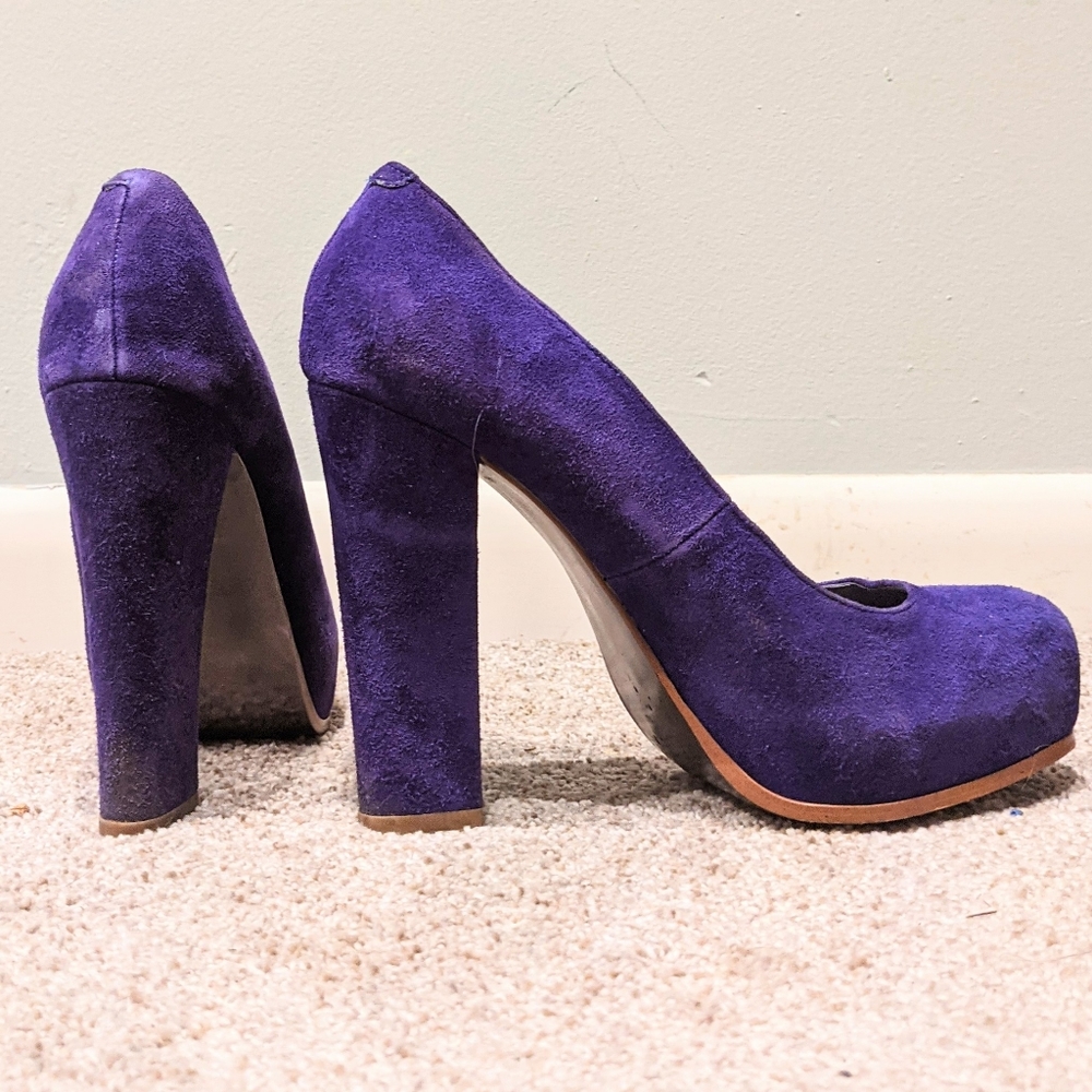 Suede Platform Pumps 💜 - Picture 3 of 5